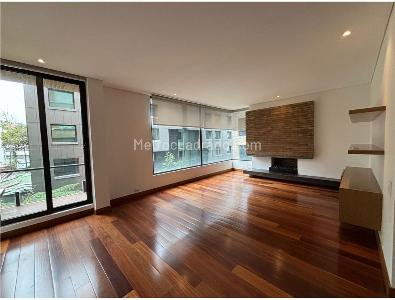 Apartamento de 2 alcobas en venta en Chico, Bogotá, 123 m² · foto 2 de 7