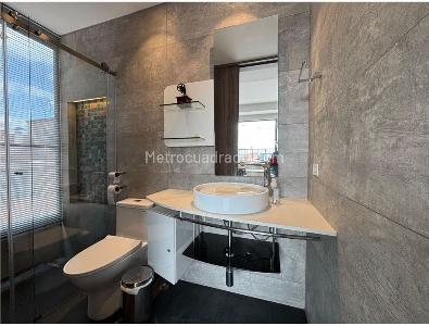 Apartamento de 2 alcobas en venta en Parque Del Virrey, Bogotá, 128 m² · foto 3 de 11