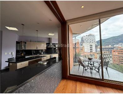 Apartamento de 2 alcobas en arriendo en Parque Del Virrey, Bogotá, 250 m² · foto 11 de 15
