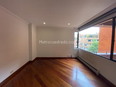 Apartamento en venta en Los Rosales, Bogotá · foto 13 de 18