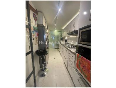 Apartamento de 2 alcobas en venta en Chico Santa Barbara, Bogotá, 100 m² · foto 13 de 13