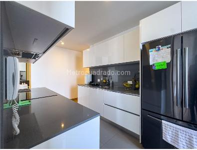 Apartamento de 3 alcobas en venta en North Point, Bogotá, 191 m² · foto 5 de 19