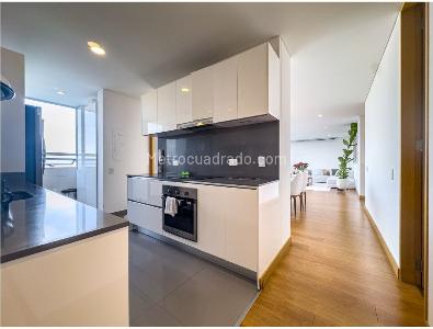 Apartamento de 3 alcobas en venta en North Point, Bogotá, 191 m² · foto 6 de 19