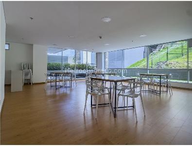 Apartamento de 3 alcobas en venta en North Point, Bogotá, 191 m² · foto 4 de 19
