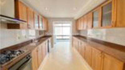 Apartamento en venta en Santa Barbara, Bogotá · foto 10 de 18