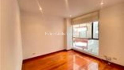 Apartamento en venta en Santa Barbara, Bogotá · foto 7 de 18
