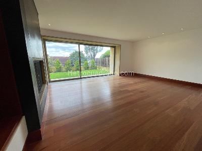 Casa de 4 alcobas en venta en Santa Ana Oriental, Bogotá, 1000 m² · foto 12 de 17
