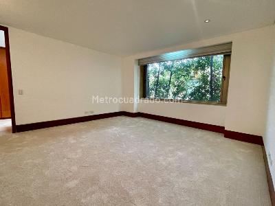 Casa de 4 alcobas en venta en Chico Alto, Bogotá, 1000 m² · foto 17 de 18