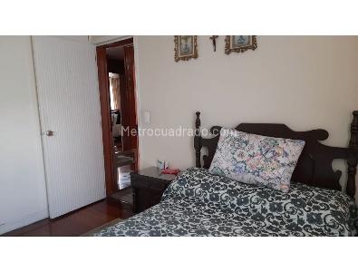 Apartamento de 3 alcobas en venta en El Polo, Bogotá, 130 m² · foto 3 de 17
