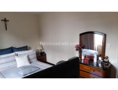 Apartamento de 3 alcobas en venta en El Polo, Bogotá, 130 m² · foto 10 de 17