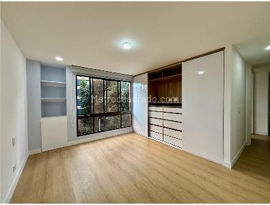 Apartamento en venta en Santa Barbara Occidental, Bogotá · foto 6 de 15