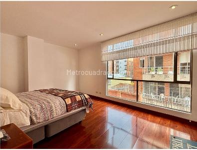 Apartamento en venta en Santa Barbara Occidental, Bogotá · foto 4 de 12