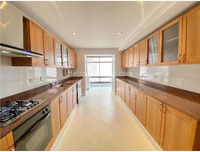 Apartamento en venta en Santa Barbara Occidental, Bogotá · foto 5 de 12