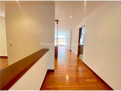 Apartamento en venta en Santa Barbara Occidental, Bogotá · foto 6 de 12