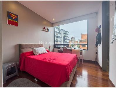 Apartamento de 3 alcobas en venta en Chico, Bogotá, 164 m² · foto 15 de 20