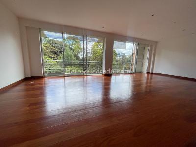 Apartamento de 3 alcobas en venta en Chico Norte, Bogotá, 198 m² · foto 12 de 19