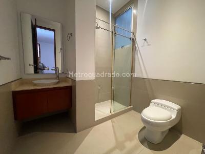 Apartamento de 3 alcobas en venta en Chico Norte, Bogotá, 198 m² · foto 18 de 19