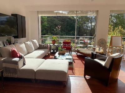 Apartamento de 3 alcobas en venta en Chico Norte, Bogotá, 198 m² · foto 2 de 19