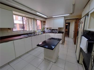 Apartamento en venta en Chico Norte, Bogotá · foto 7 de 16
