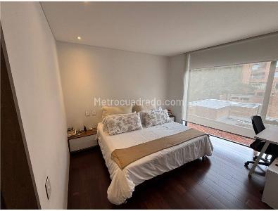 Apartamento de 2 alcobas en venta en Los Rosales, Bogotá, 102 m² · foto 10 de 20