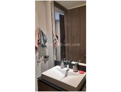 Apartamento de 2 alcobas en venta en Los Rosales, Bogotá, 102 m² · foto 14 de 20