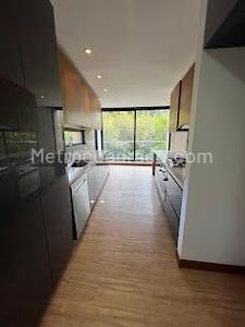 Apartamento de 2 alcobas en venta en Santa Barbara Alta, Bogotá, 189 m² · foto 12 de 19
