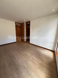 Apartamento de 2 alcobas en venta en Santa Barbara Alta, Bogotá, 189 m² · foto 17 de 19