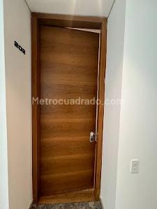 Apartamento de 2 alcobas en venta en Santa Barbara Alta, Bogotá, 189 m² · foto 8 de 19