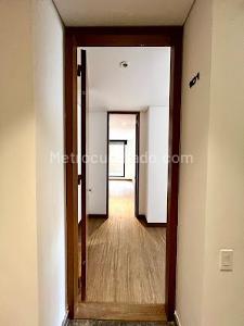 Apartamento de 2 alcobas en venta en Santa Barbara Alta, Bogotá, 152 m² · foto 4 de 17