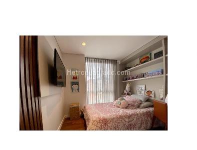Apartamento de 4 alcobas en venta en Chico Norte, Bogotá, 181 m² · foto 17 de 18