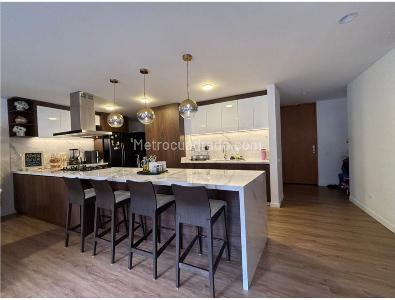 Apartamento en venta en Chico Navarra, Bogotá · foto 3 de 12
