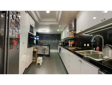 Apartamento de 3 alcobas en arriendo en Bosques Del Marques, Bogotá, 330 m² · foto 7 de 10