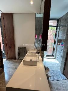 Apartamento de 2 alcobas en venta en La Cabrera, Bogotá, 130 m² · foto 3 de 19