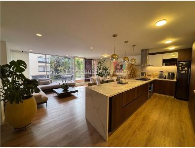 Apartamento de 3 alcobas en venta en Chico Norte, Bogotá, 176 m² · foto 3 de 19