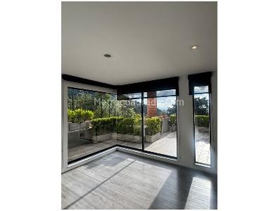 Apartamento de 4 alcobas en venta en Santa Ana Occidental, Bogotá, 230 m² · foto 7 de 14