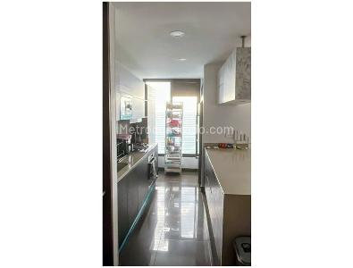 Apartamento de 3 alcobas en venta en San Patricio, Bogotá, 137 m² · foto 11 de 12