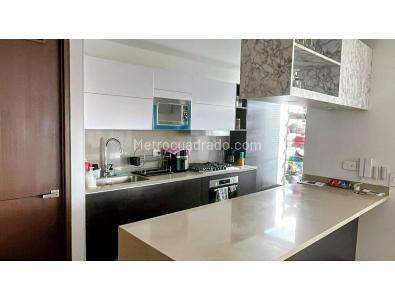 Apartamento de 3 alcobas en venta en San Patricio, Bogotá, 137 m² · foto 4 de 12