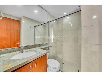 Apartamento de 3 alcobas en venta en Santa Ana Occidental, Bogotá, 202 m² · foto 12 de 16