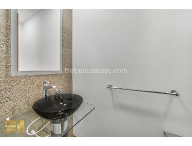Apartamento de 3 alcobas en venta en Chico Virrey, Bogotá, 138 m² · foto 12 de 13