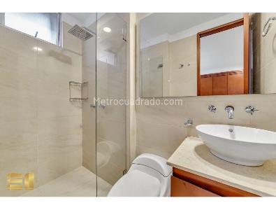 Apartamento de 3 alcobas en venta en Chico Virrey, Bogotá, 138 m² · foto 6 de 13