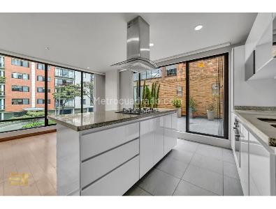 Apartamento de 2 alcobas en venta en Santa Barabara, Bogotá, 152 m² · foto 18 de 18