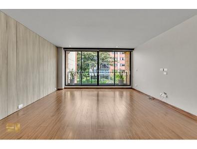 Apartamento de 2 alcobas en venta en Santa Barabara, Bogotá, 152 m² · foto 3 de 18