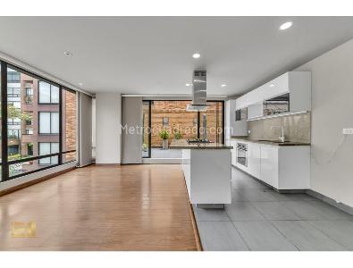 Apartamento de 2 alcobas en venta en Santa Barabara, Bogotá, 152 m² · foto 8 de 18