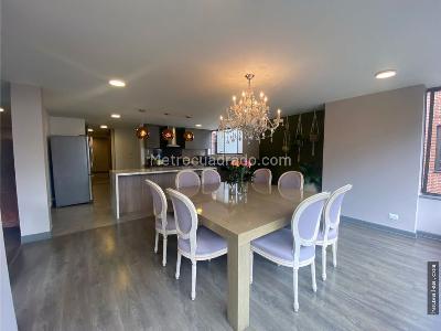 Apartamento de 3 alcobas en venta en Chico Alto, Bogotá, 250 m² · foto 9 de 18