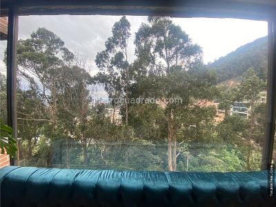 Apartamento de 3 alcobas en venta en Chico Alto, Bogotá, 250 m² · foto 2 de 18