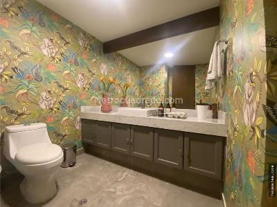 Apartamento de 3 alcobas en venta en Chico Alto, Bogotá, 250 m² · foto 10 de 18