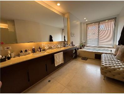 Apartamento de 4 alcobas en venta en La Cabrera, Bogotá, 356 m² · foto 6 de 13