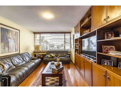 Apartamento de 3 alcobas en venta en Chico Norte, Bogotá, 188 m² · foto 4 de 16