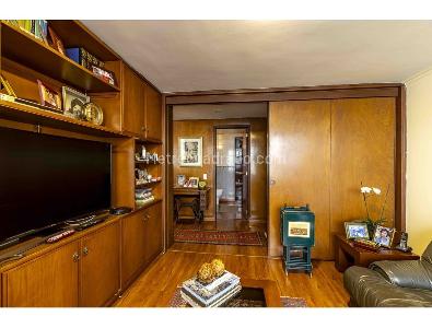 Apartamento de 3 alcobas en venta en Chico Norte, Bogotá, 188 m² · foto 6 de 16