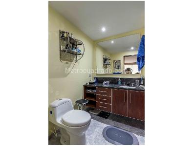 Apartamento de 3 alcobas en venta en Chico Norte, Bogotá, 188 m² · foto 11 de 16